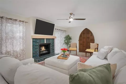 Living - 1307 Turtle Cv, Ballwin, MO 63011 photo 1 of 1