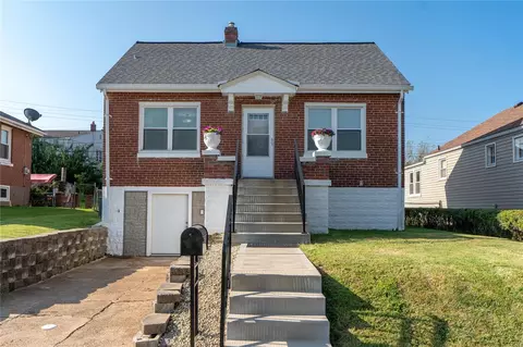 320 Carthage Ave, Saint Louis, MO 63125