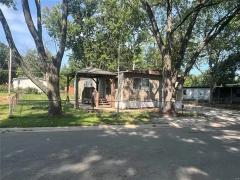 57 Northwood Dr, O'fallon, MO 63366