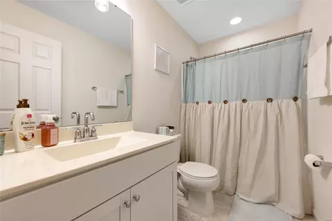 Bath - 5350 Lakepath Way, Eureka, MO 63025 photo 3 of 3