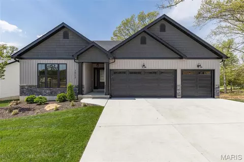 1517 Louisiana Dr, Herculaneum, MO 63048