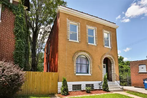 3915 California Ave, Saint Louis, MO 63118