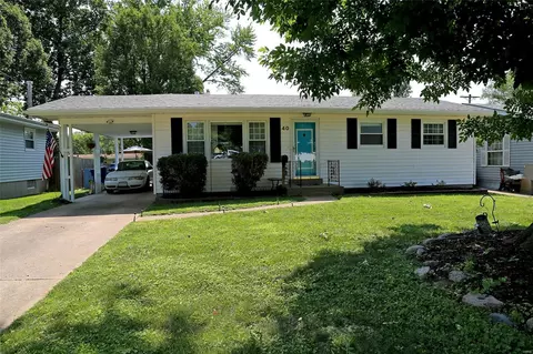 40 Cortez Dr, Florissant, MO 63031
