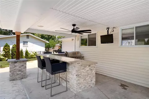 Exterior - 106 Lea Meadows Dr, Ballwin, MO 63011 photo 2 of 6