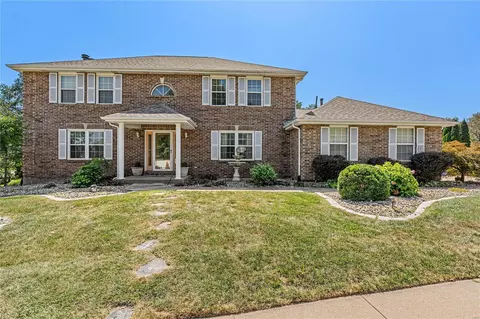 6316 Christopher Winds Ct, Saint Louis, MO 63129