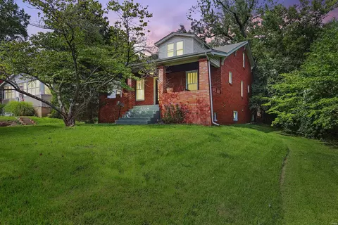 2441 Hord Ave, Jennings, MO 63136