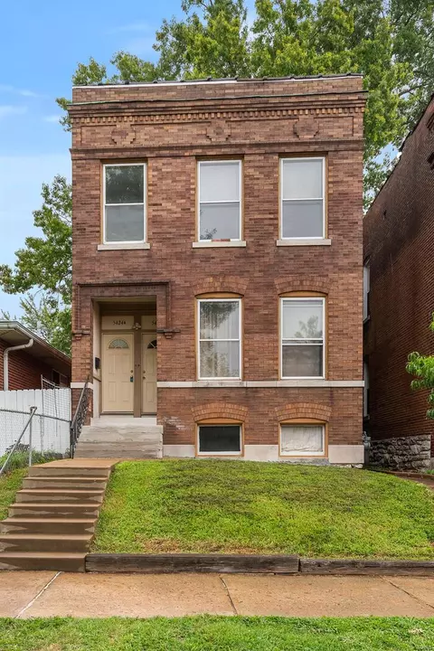 5424 Michigan Ave, Saint Louis, MO 63111
