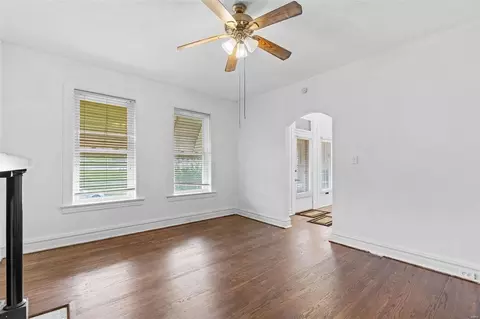 Living - 6012 Virginia Ave, Saint Louis, MO 63111 photo 2 of 5