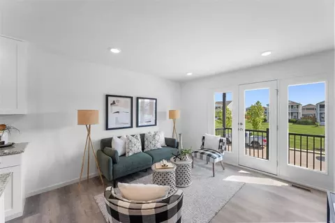 4053 Canal St, Saint Charles, MO 63301 photo 6