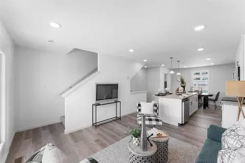 4053 Canal St, Saint Charles, MO 63301 photo 16