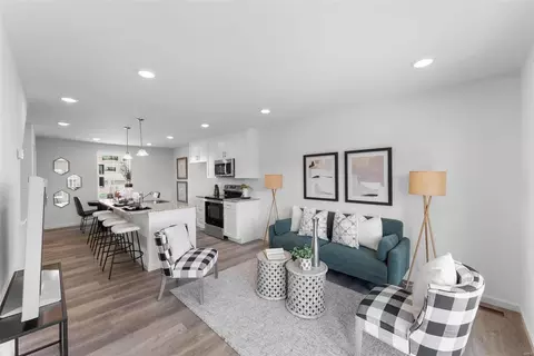 4053 Canal St, Saint Charles, MO 63301 photo 8
