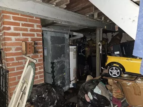 Exterior - 357 Plaza Ave, Ferguson, MO 63135 photo 8 of 12