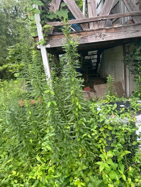 Exterior - 357 Plaza Ave, Ferguson, MO 63135 photo 10 of 12