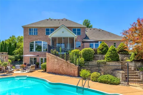 34 Windcastle Dr, Saint Charles, MO 63304 photo 8