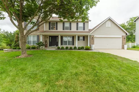 48 Autumn Crest Ct, Wentzville, MO 63385
