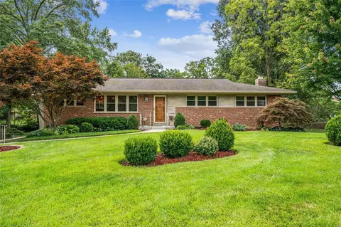 11740 Doverhill Dr, Saint Louis, MO 63128
