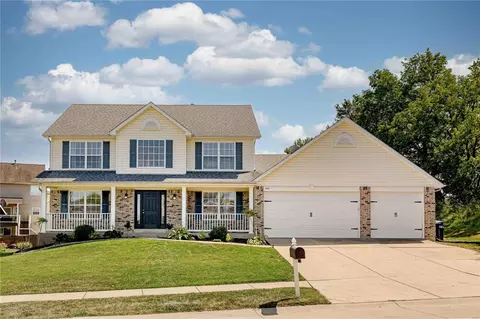 424 Spirit Dr, Lake Saint Louis, MO 63367