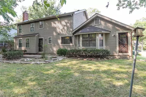 Exterior - 235 Spring Oaks Dr, Ballwin, MO 63011 photo 2 of 5
