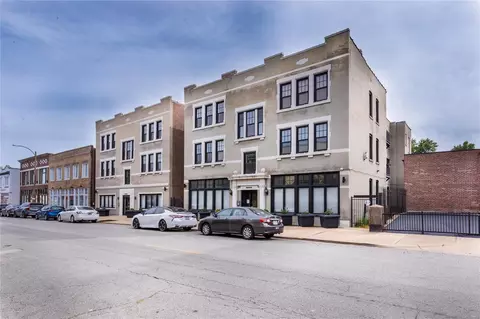 4440 Olive St #CY1, Saint Louis, MO 63108