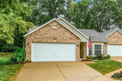5508 Johnson Crossing Dr, Saint Louis, MO 63129