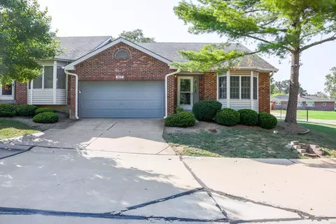 10634 Village Of Lavinia Ct, Saint Louis, MO 63123