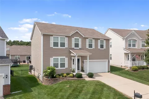 3307 Grace Hill Dr, Lake Saint Louis, MO 63367