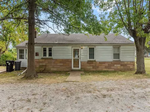 13166 East Ln, Saint Louis, MO 63128