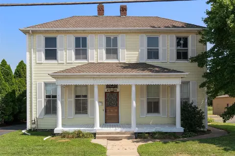1920 N 2nd St, Saint Charles, MO 63301