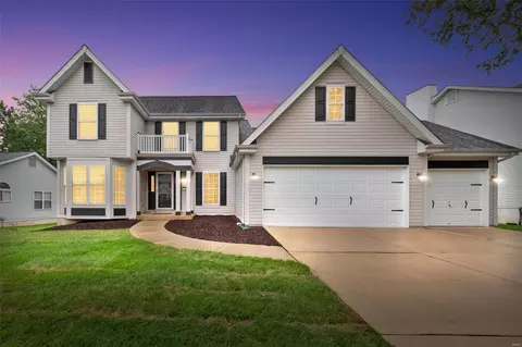 1886 Williamstown Dr, Saint Peters, MO 63376