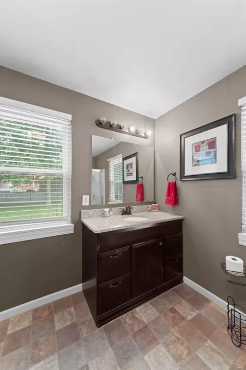Bath - 3821 Fee Fee Rd, Bridgeton, MO 63044 photo 1 of 4