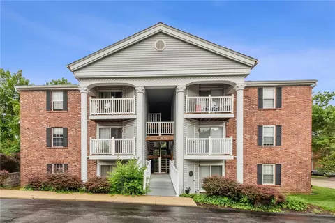 1912 Marine Terrace Dr #A, Saint Louis, MO 63146