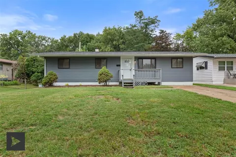 10427 Durness Dr, Saint Louis, MO 63137