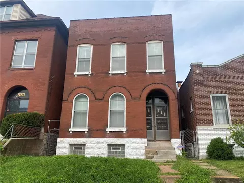 3921 Iowa, Saint Louis, MO 63118