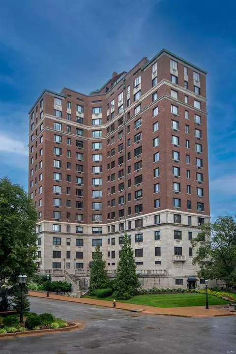410 N Newstead Ave #12S, Saint Louis, MO 63108