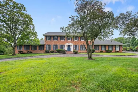 300 Bryn Wyck Pl, Saint Louis, MO 63141