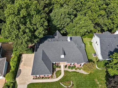 View/Area - 16014 Forest Valley Dr, Ballwin, MO 63021 photo 1 of 4