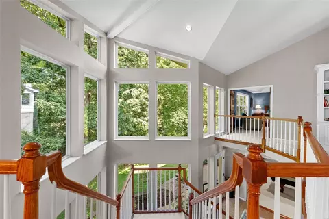 Entry Way - 16014 Forest Valley Dr, Ballwin, MO 63021 photo 2 of 5