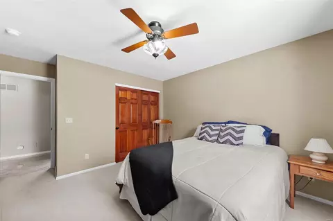 Bedroom - 16014 Forest Valley Dr, Ballwin, MO 63021 photo 4 of 4