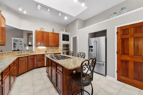 Kitchen - 16014 Forest Valley Dr, Ballwin, MO 63021 photo 2 of 6