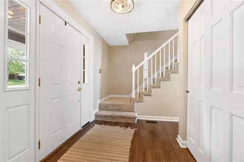 Entry Way - 725 Oak Run Ln, Ballwin, MO 63021 photo 1 of 2
