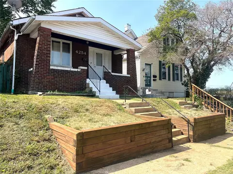 4254 Delor St, Saint Louis, MO 63116