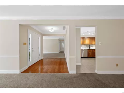 Entry Way - 981 Claytonbrook Dr, Ballwin, MO 63011 photo 1 of 1