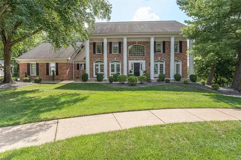 17752 Greystone Terrace Dr, Wildwood, MO 63005