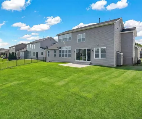 Exterior - 127 Magdalen Ln, O'fallon, MO 63366 photo 10 of 13