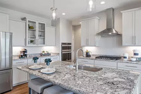 Kitchen - 127 Magdalen Ln, O'fallon, MO 63366 photo 2 of 4
