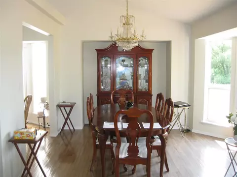 Dining - 257 Valleybrook Ct, O'fallon, MO 63368 photo 1 of 2