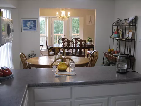 Dining - 257 Valleybrook Ct, O'fallon, MO 63368 photo 2 of 2