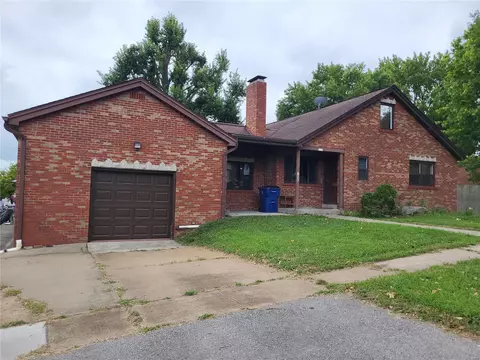 3812 Bayless Ave, Saint Louis, MO 63125