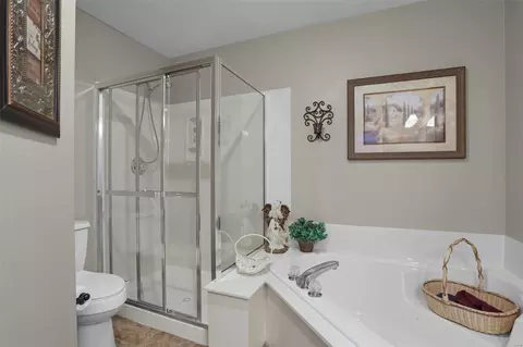 Bath - 7 Baron Ridge Ct, O'fallon, MO 63366 photo 6 of 6