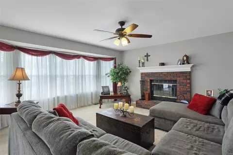 Living - 7 Baron Ridge Ct, O'fallon, MO 63366 photo 1 of 1